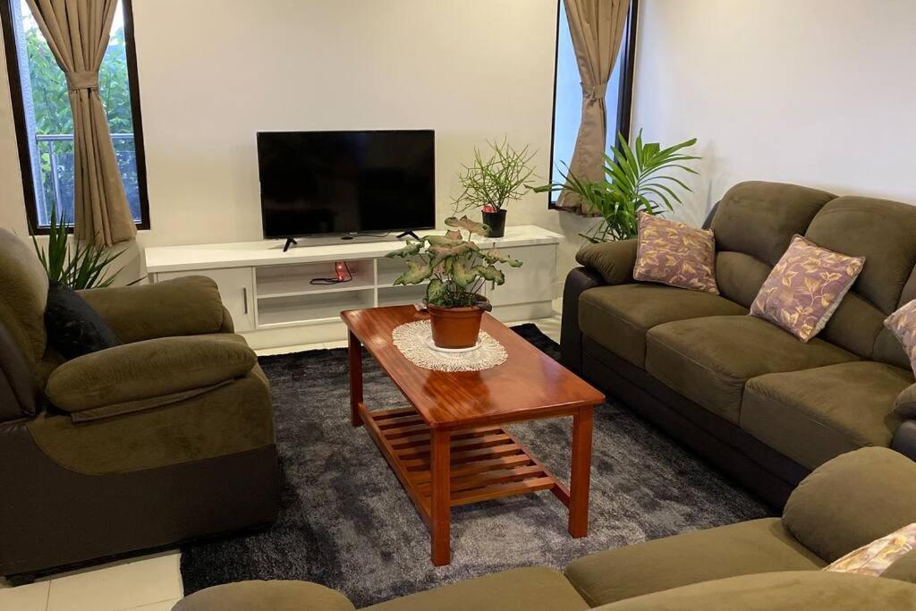 Lovely 4-Bedroom Holiday Home With Free Parking. Lautoka Dış mekan fotoğraf