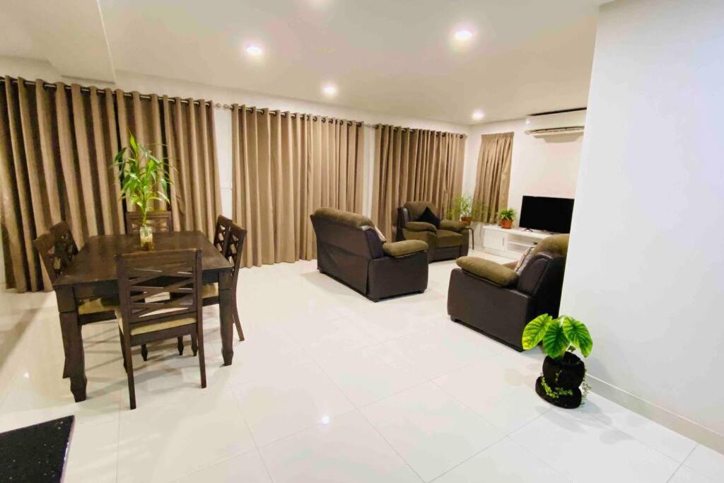 Lovely 4-Bedroom Holiday Home With Free Parking. Lautoka Dış mekan fotoğraf